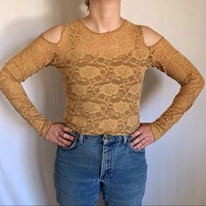 Bebe Tan Rust Lace Cold Shoulder Top w Cami
